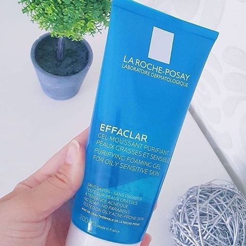 dùng sữa rửa mặt La Roche Posay bị nổi mụn